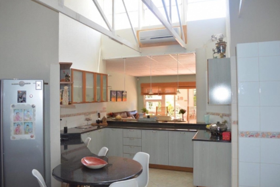 5 Bedroom Property for Sale in Wilkoppies North West